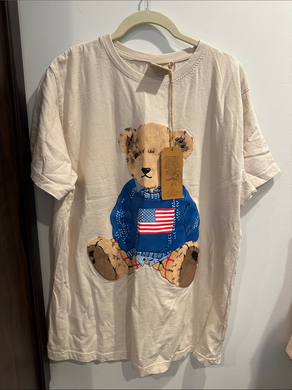 Cream Short-Sleeve Tee with Teddy Bear Graphic